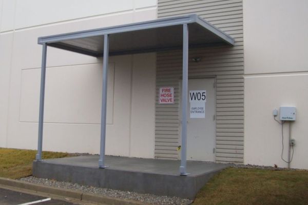 Metal Canopy with Posts